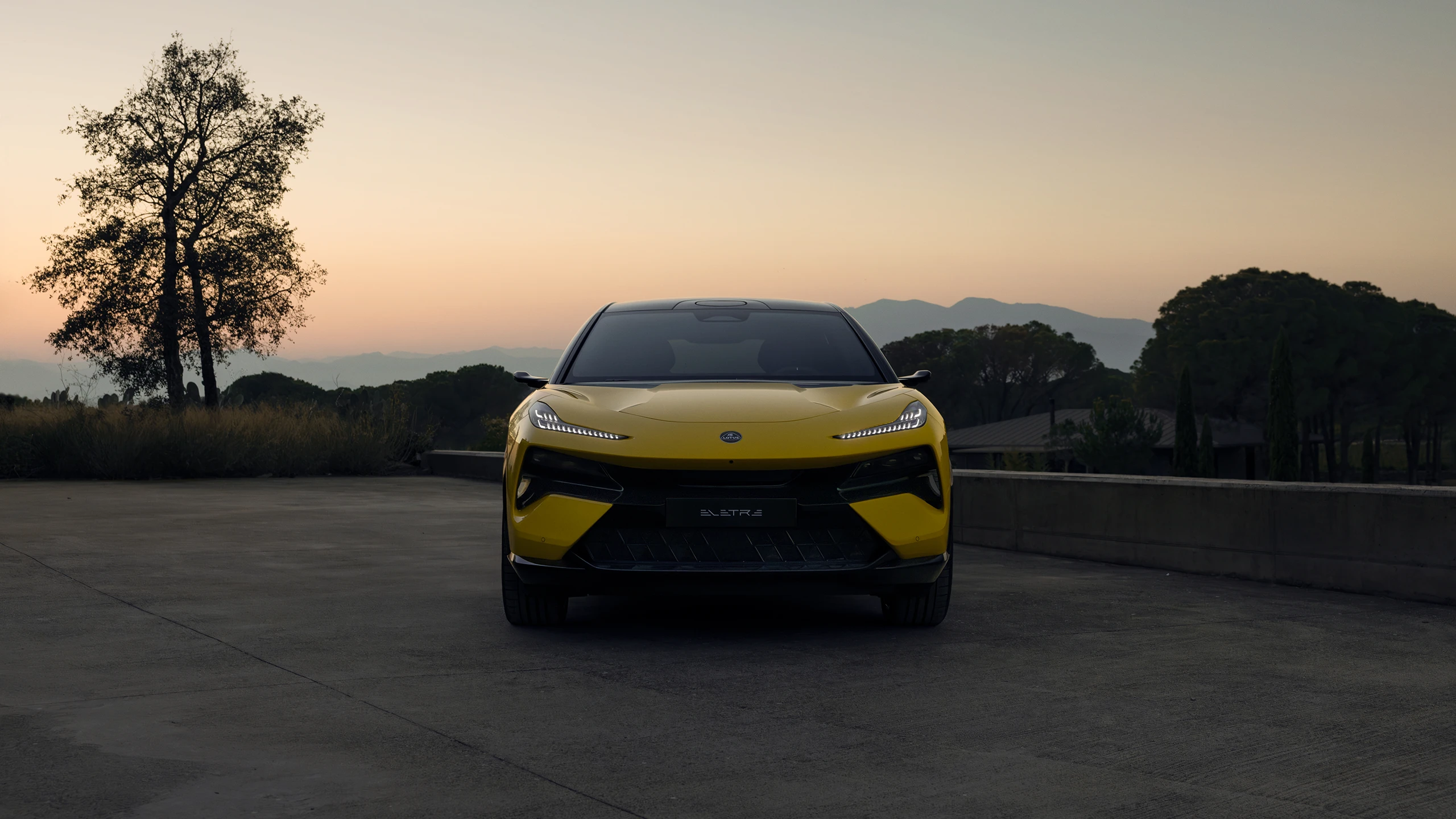 Lotus_Eletre_Image_Exterior-7-desktop