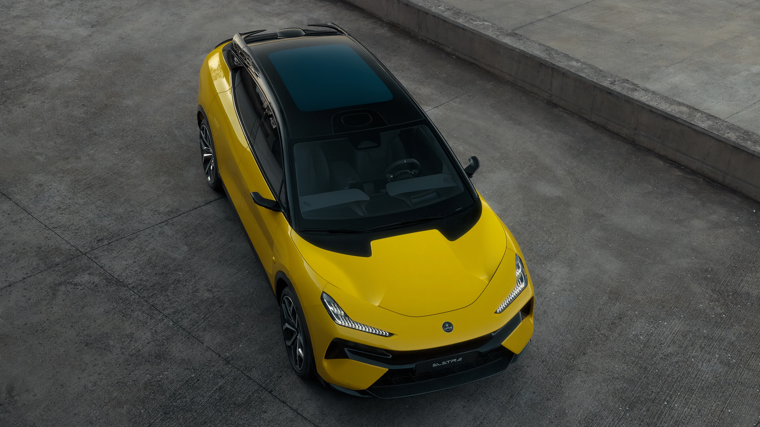 Lotus_Eletre_Image_Exterior-9-desktop